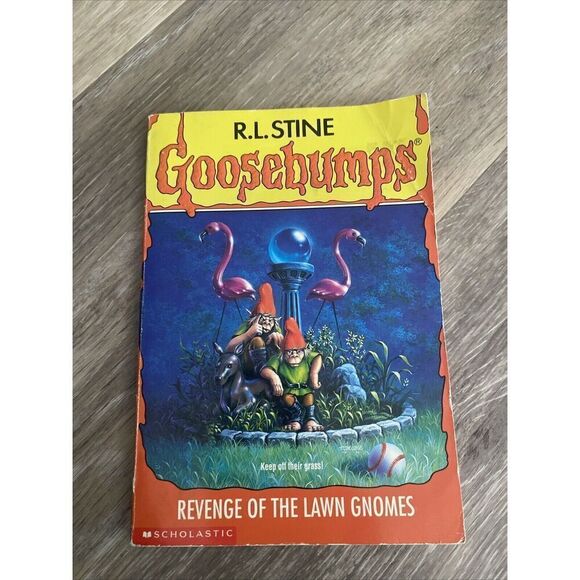 Goosebumps #34 Revenge of the Lawn Gnomes First Print Scholastic August 1995 - Picture 1 of 8
